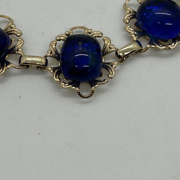 Vintage Gold Tone Bracelet Cobalt Blue Acrylic Cabochon Floral Filigree Design - Picture 5 of 16